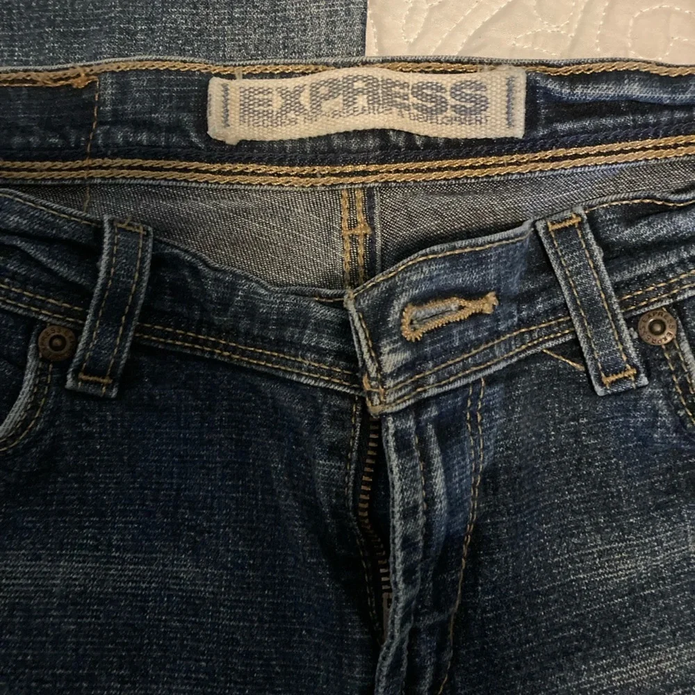 Express Jeans - Picture 3 of 6